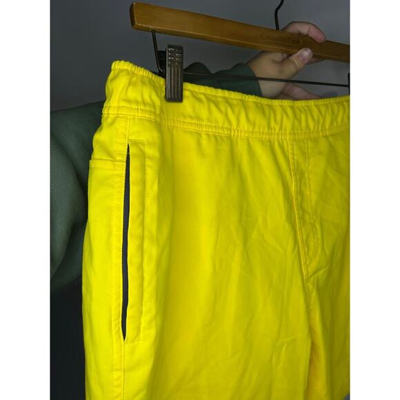 Mack Weldon Swim Trunks Mens Medium Shorts Yellow Lined Pool Beach Vacation - Picture 5 of 6